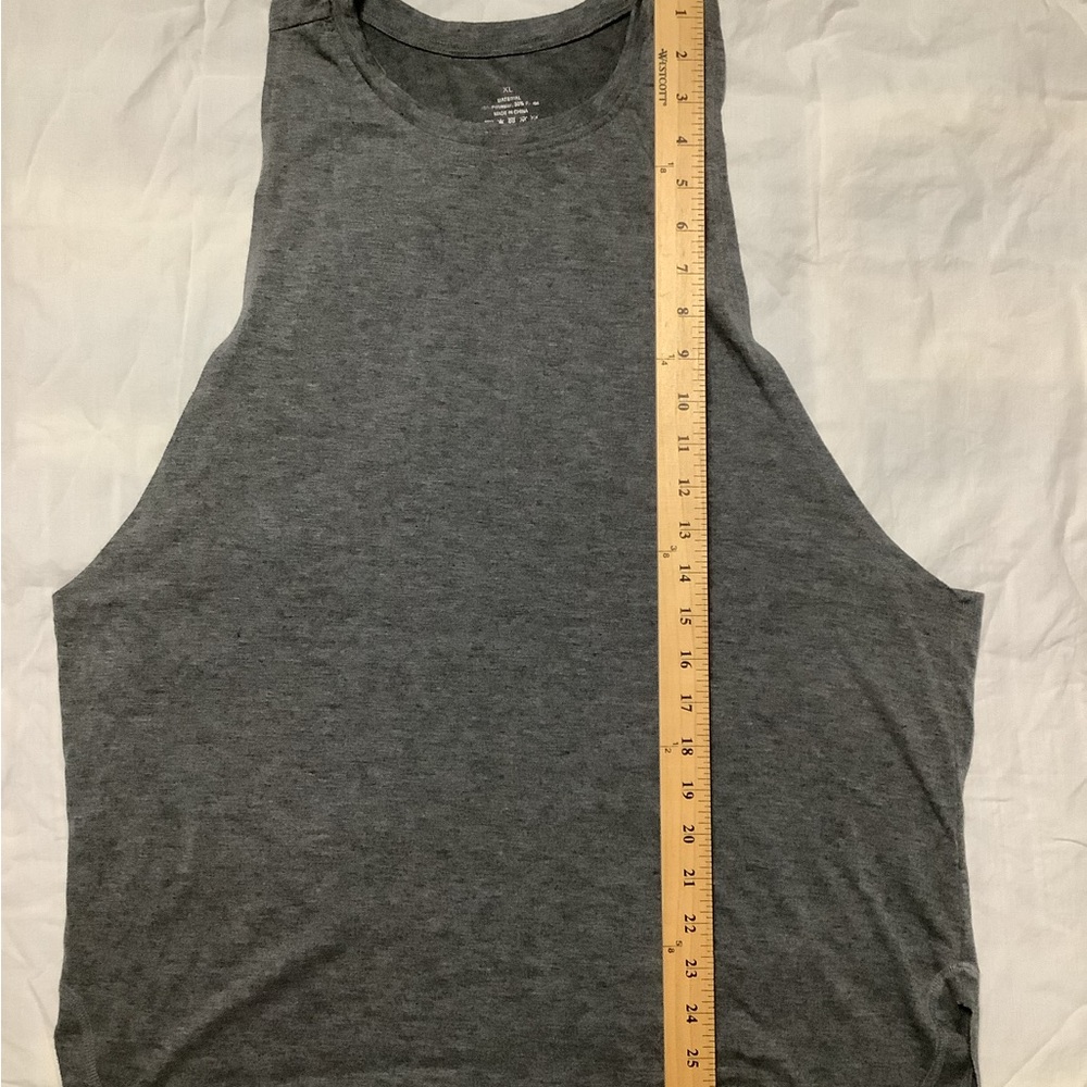 Women's athletic tank top Bundle of 5-XL shirts - Black, Pink, Green, Gray - Picture 10 of 11